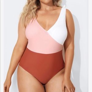 One piece plus swimsuit